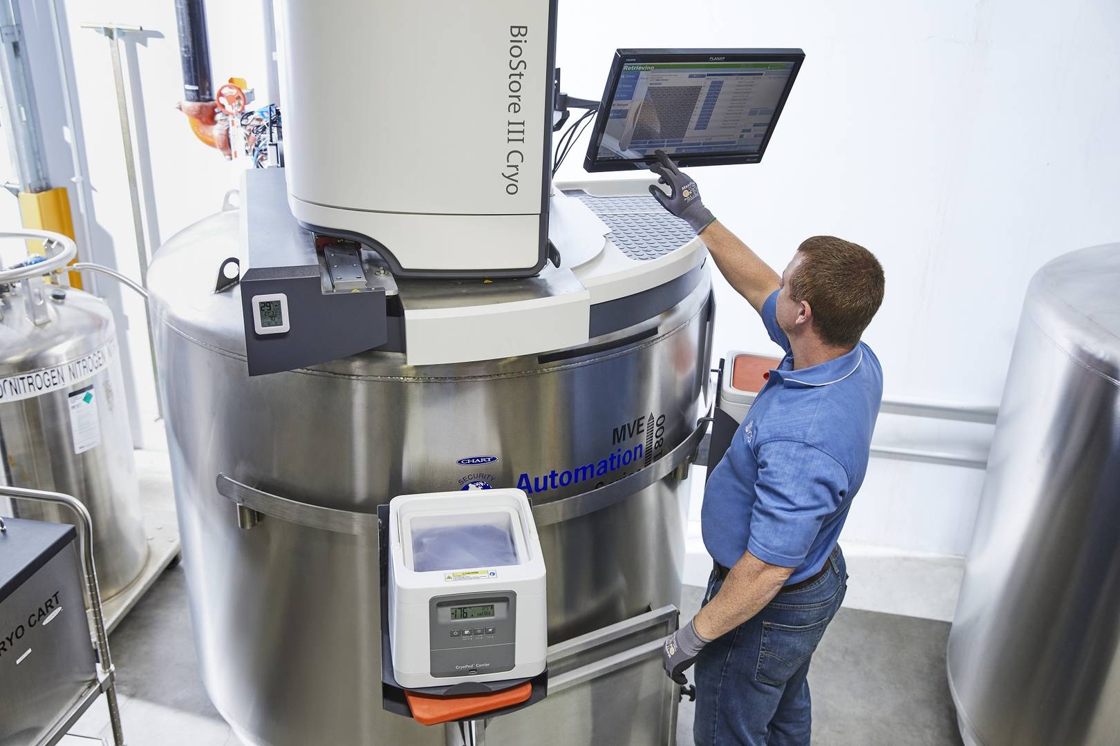 World Courier's cryogenic solutions 