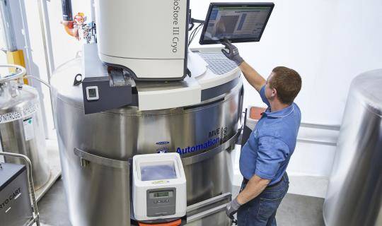 World Courier's cryogenic solutions