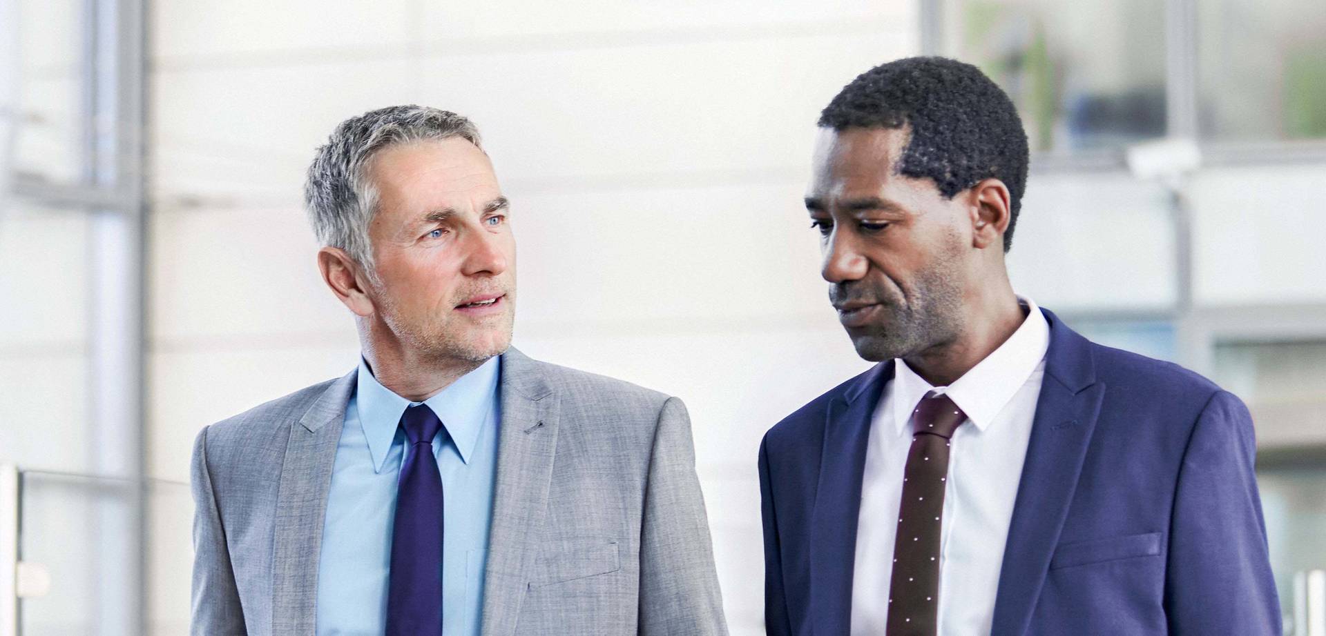 AB-Business-Meeting-Two-Males_RGB_Large_200x150-cropped