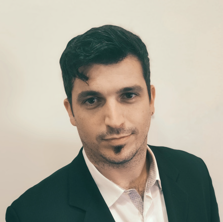 Álvaro Sariols, World Courier