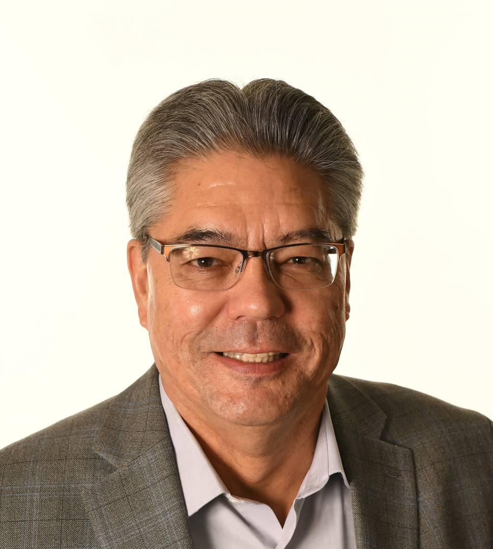 Dennis Otsuka World Courier