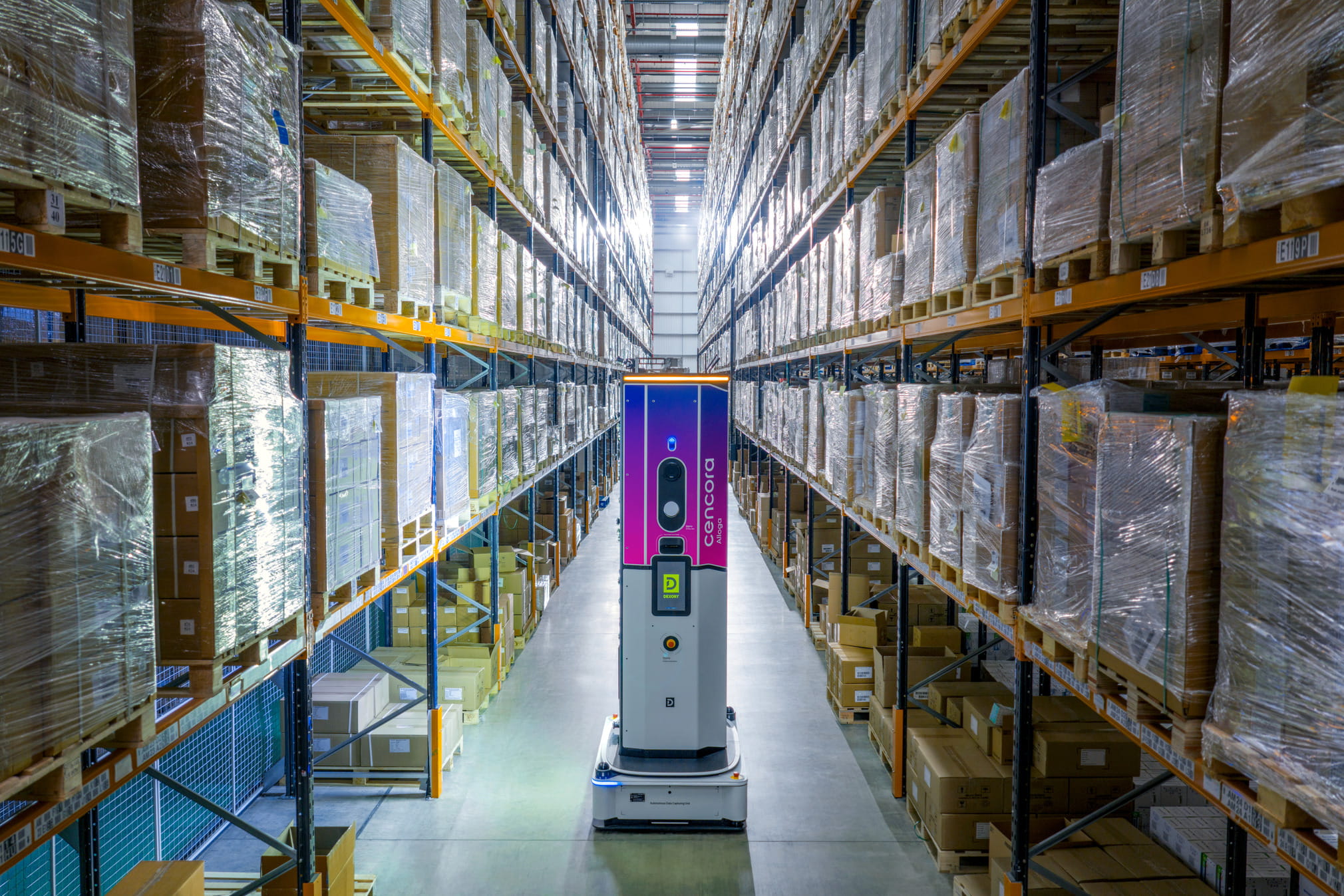 World Courier's warehouse for pharmaceutical products provides real-time inventory visibility