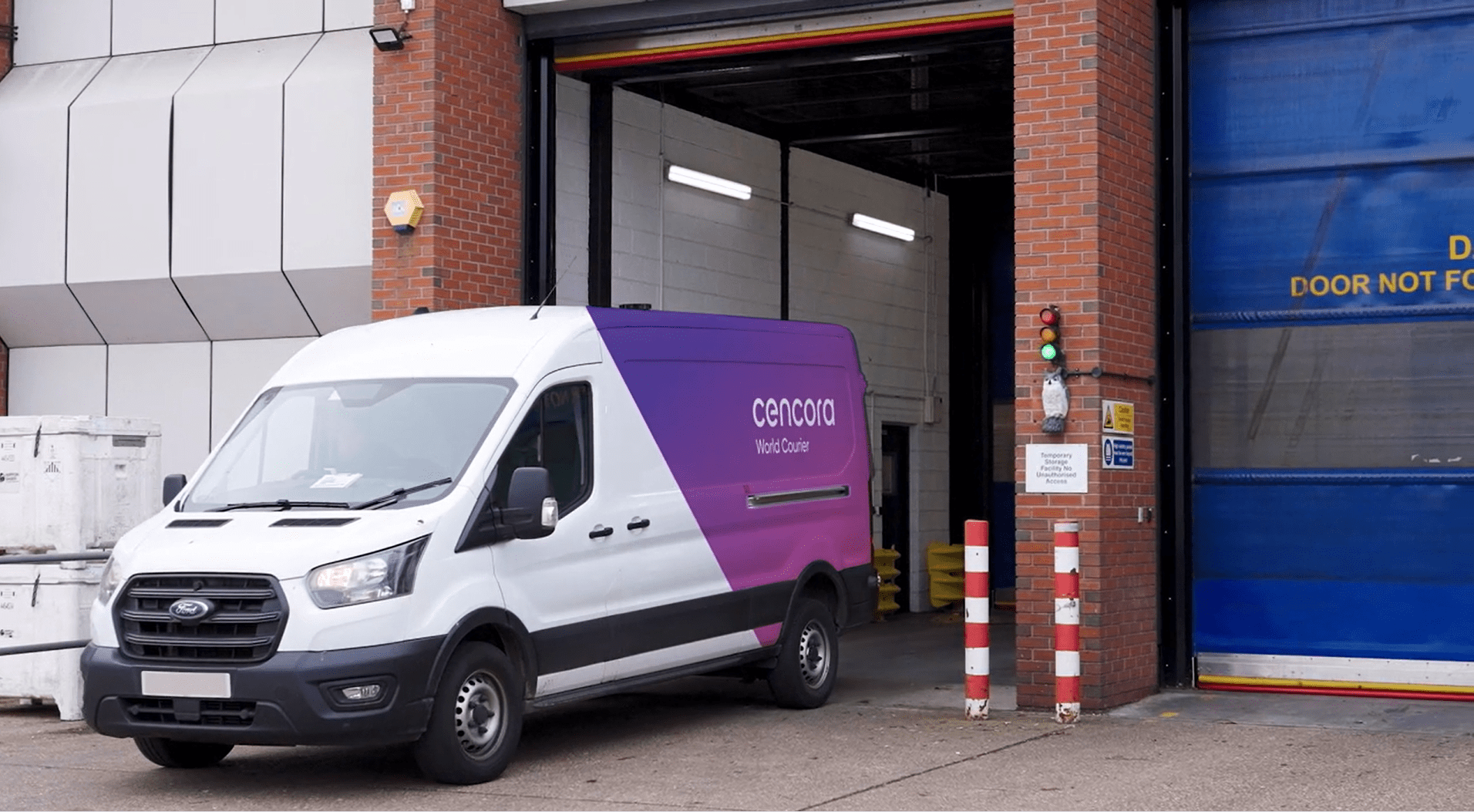 Every lab specimen delivery shipment is managed to keep products safe and fully compliant throughout transit