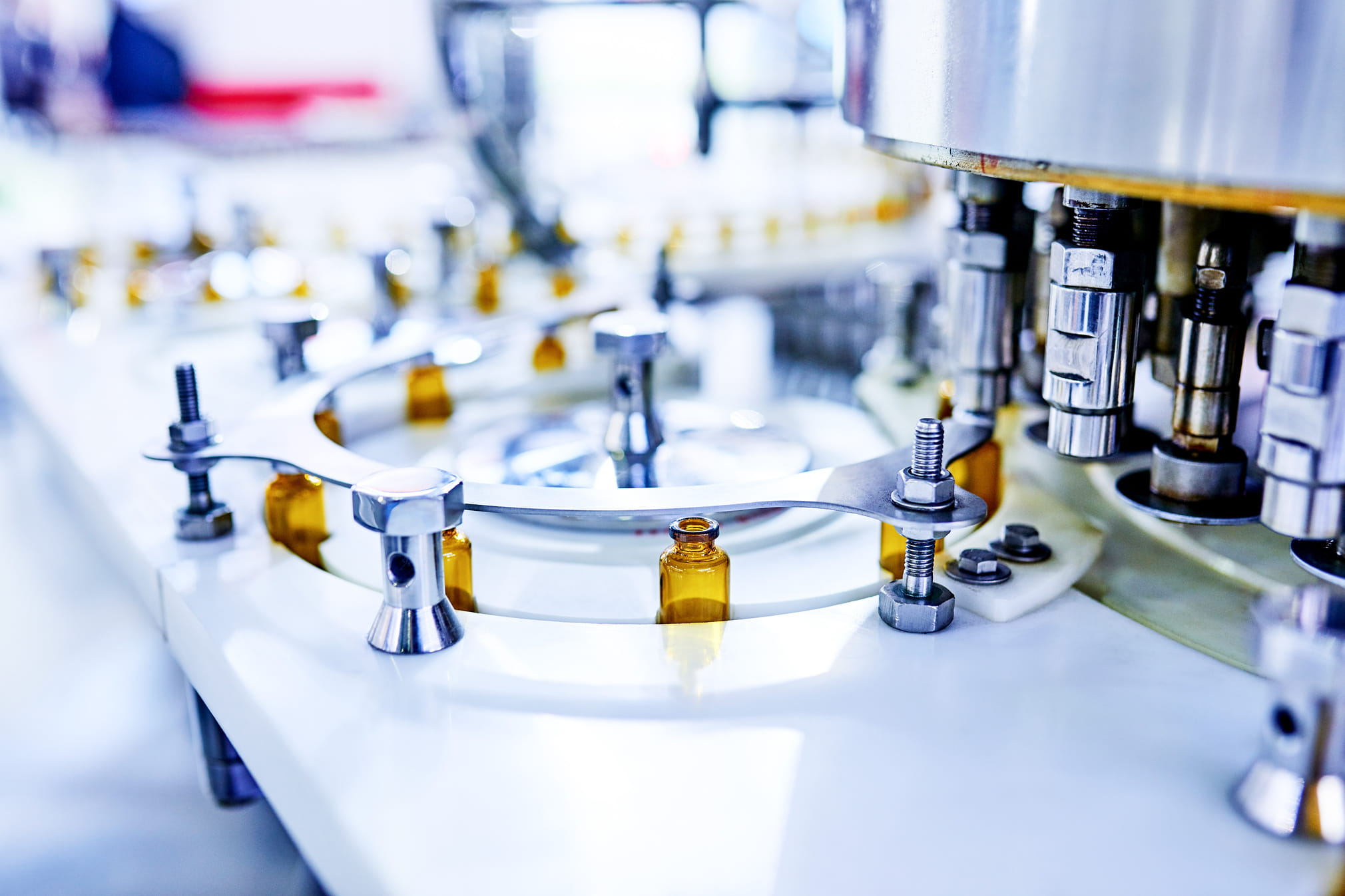 パートナーシップの強化：強固なスペシャリティ医薬品サプライチェーンを構築するための考慮事項