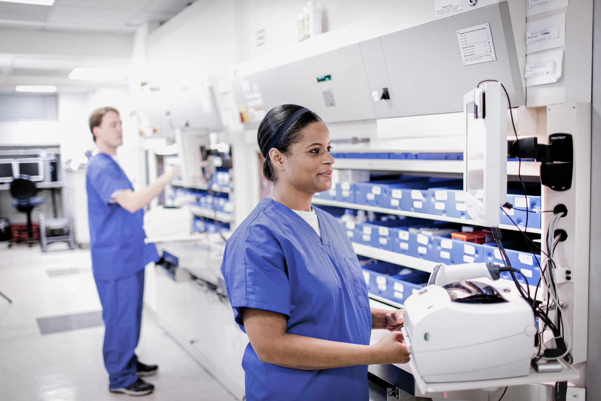 当社では、保管、配送、再梱包など、各臨床試験の固有のニーズに合わせてカス