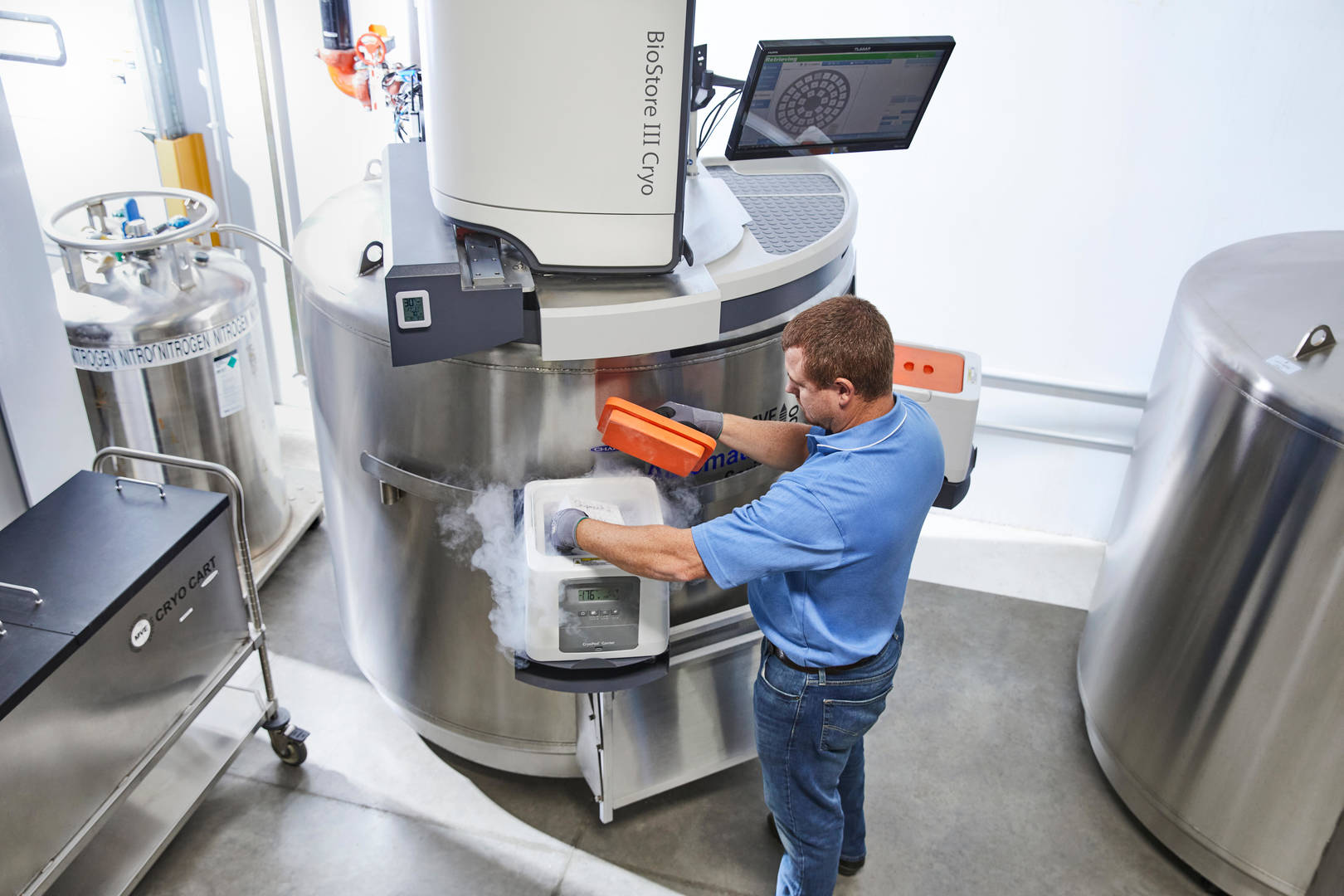 当社は輸送と保管を統合した極低温コールドチェーンを、居住可能なすべての大陸にわたって確立しました。