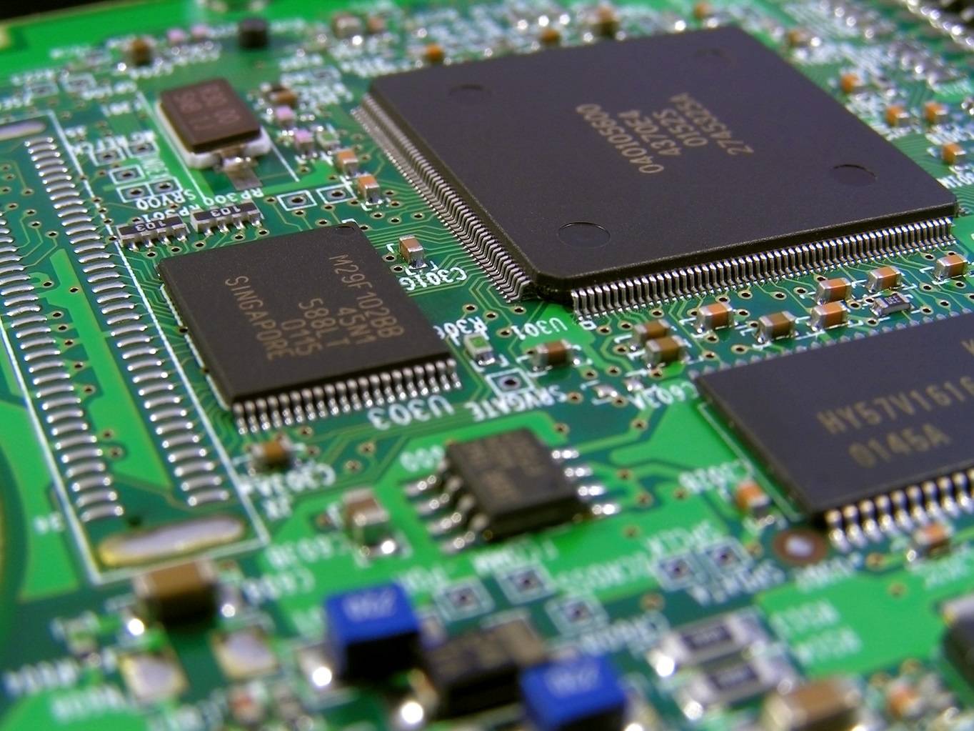 当社は自動車、造船、テクノロジー、石油・ガス業界において豊富な経験を持っています。