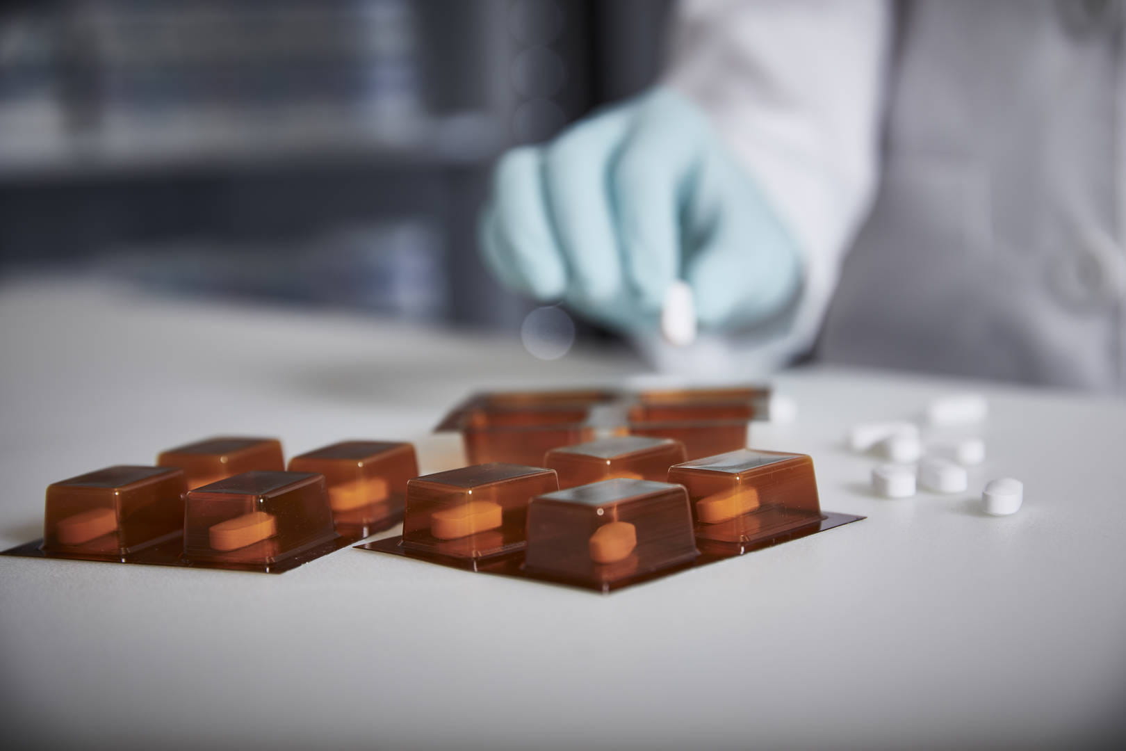 臨床試験をサポート