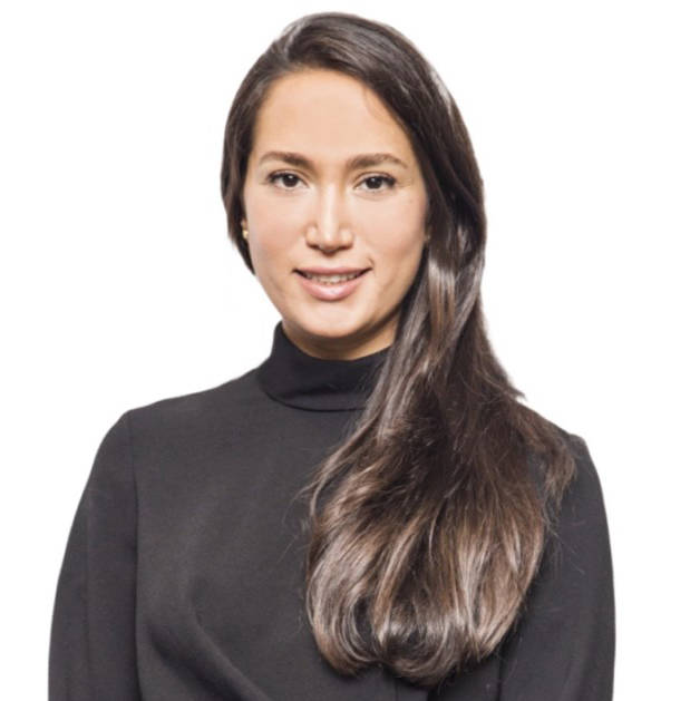 Leilia Hessamian, World Courier