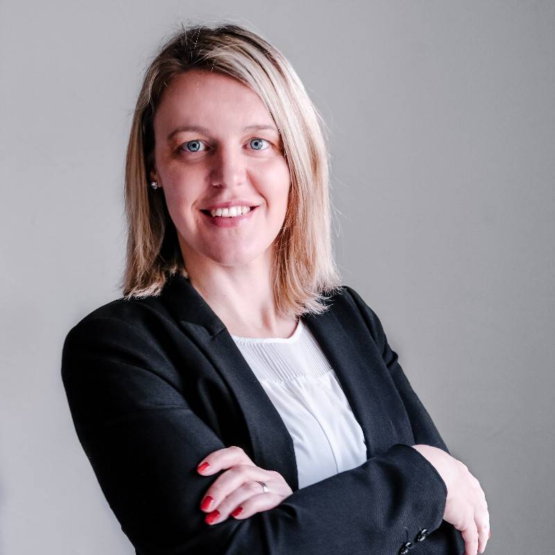 Natasa Sodja, World Courier